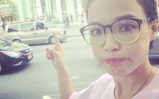 为什么喜欢戴大眼镜，为什么喜欢戴大眼镜的女生